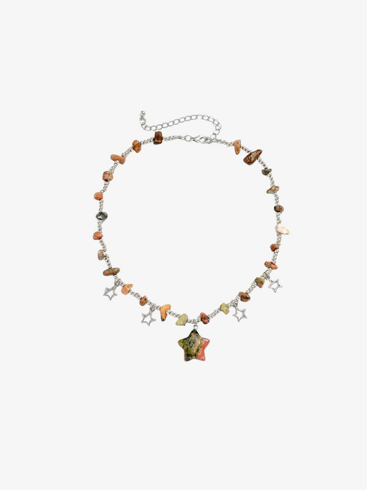 Collier de perles avec pendentif en forme d'étoile