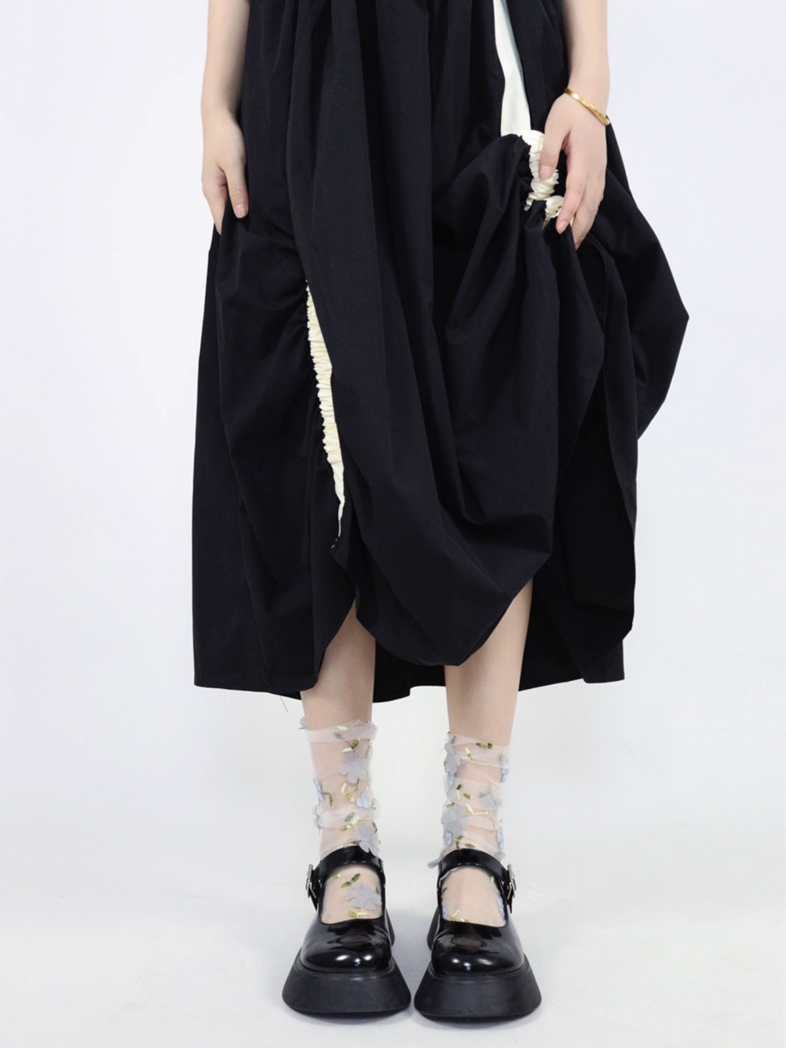 Blossom Mesh Socks
