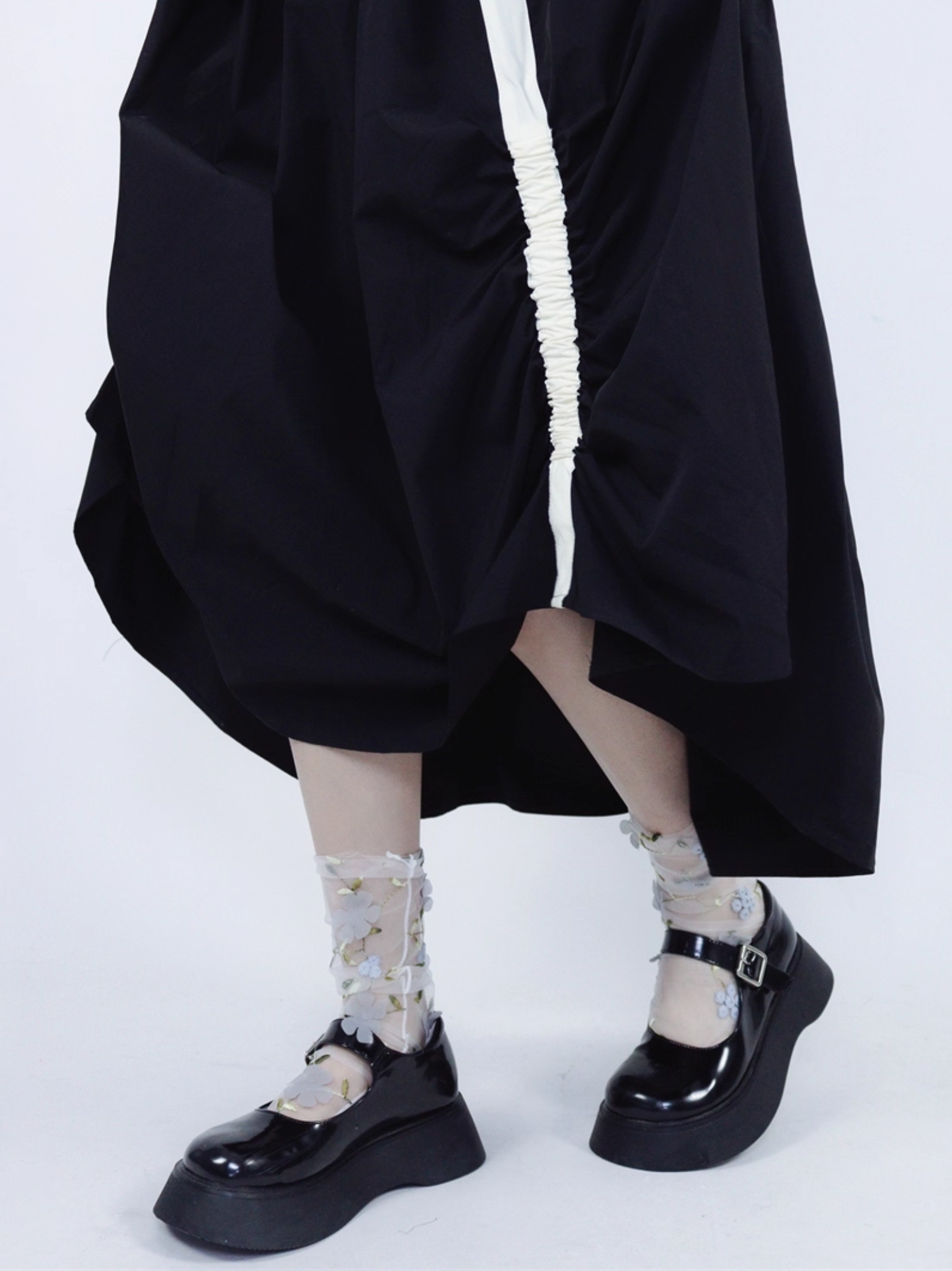 Blossom Mesh Socks