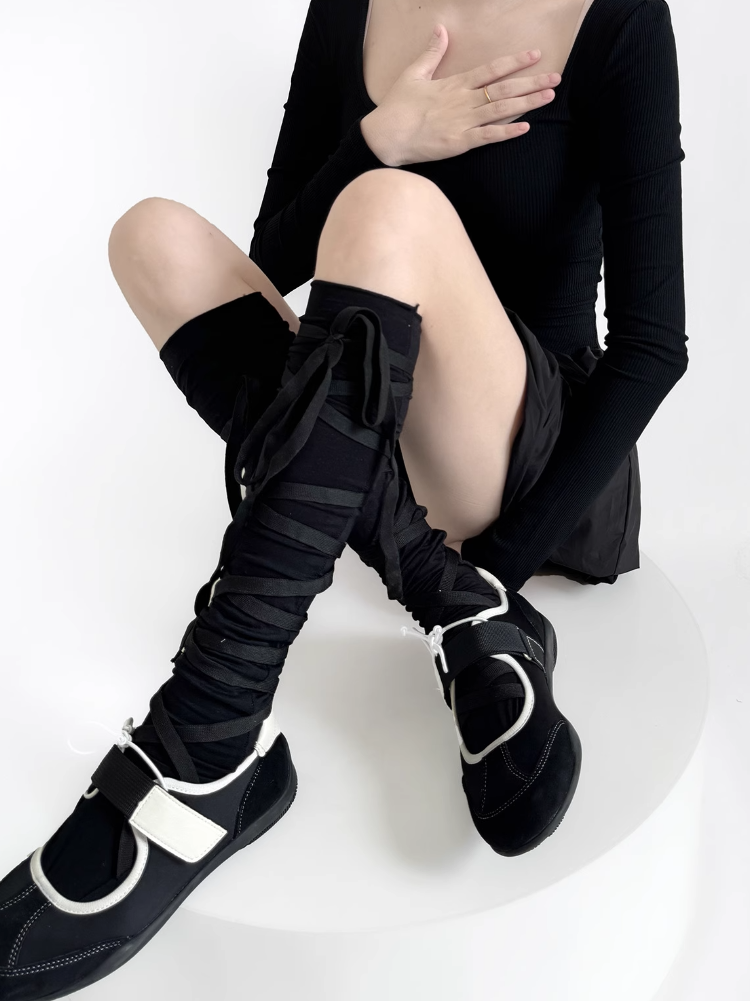 Lace-up knee socks