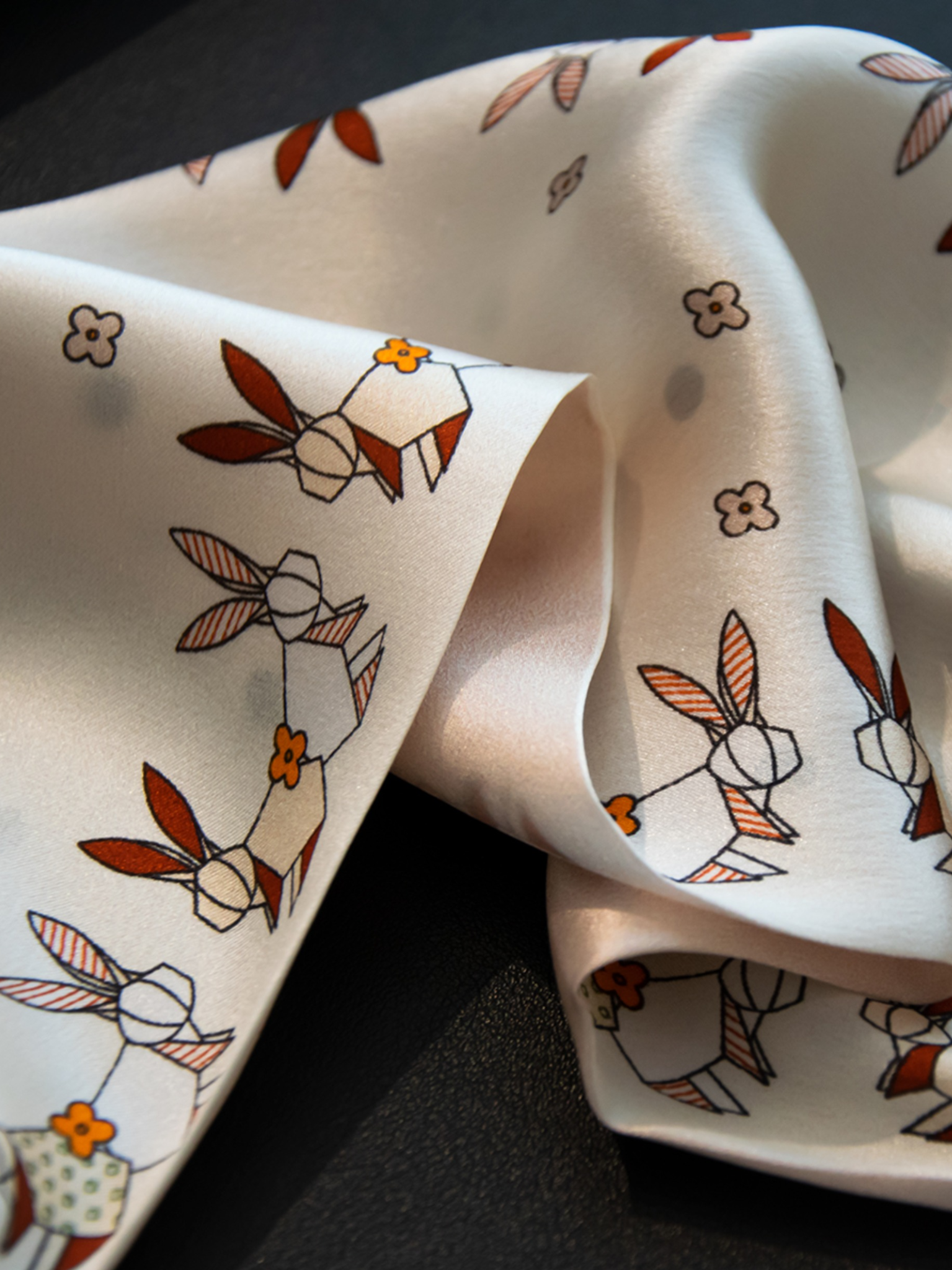 Pearl Elegant Silk Scarf
