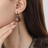 Boucle d'oreille lune rouge et rose noire