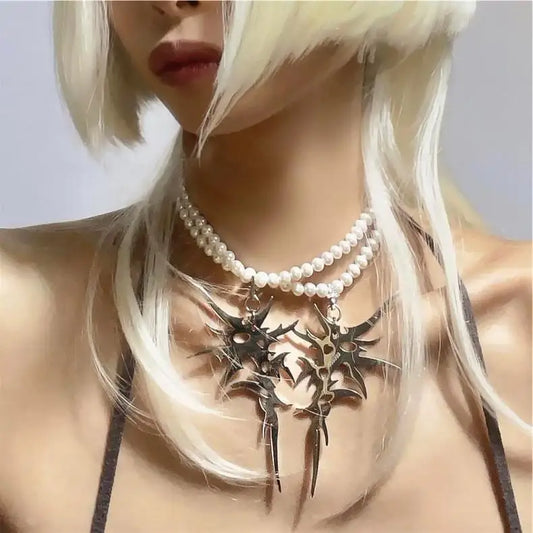 Collier de perles à pointes