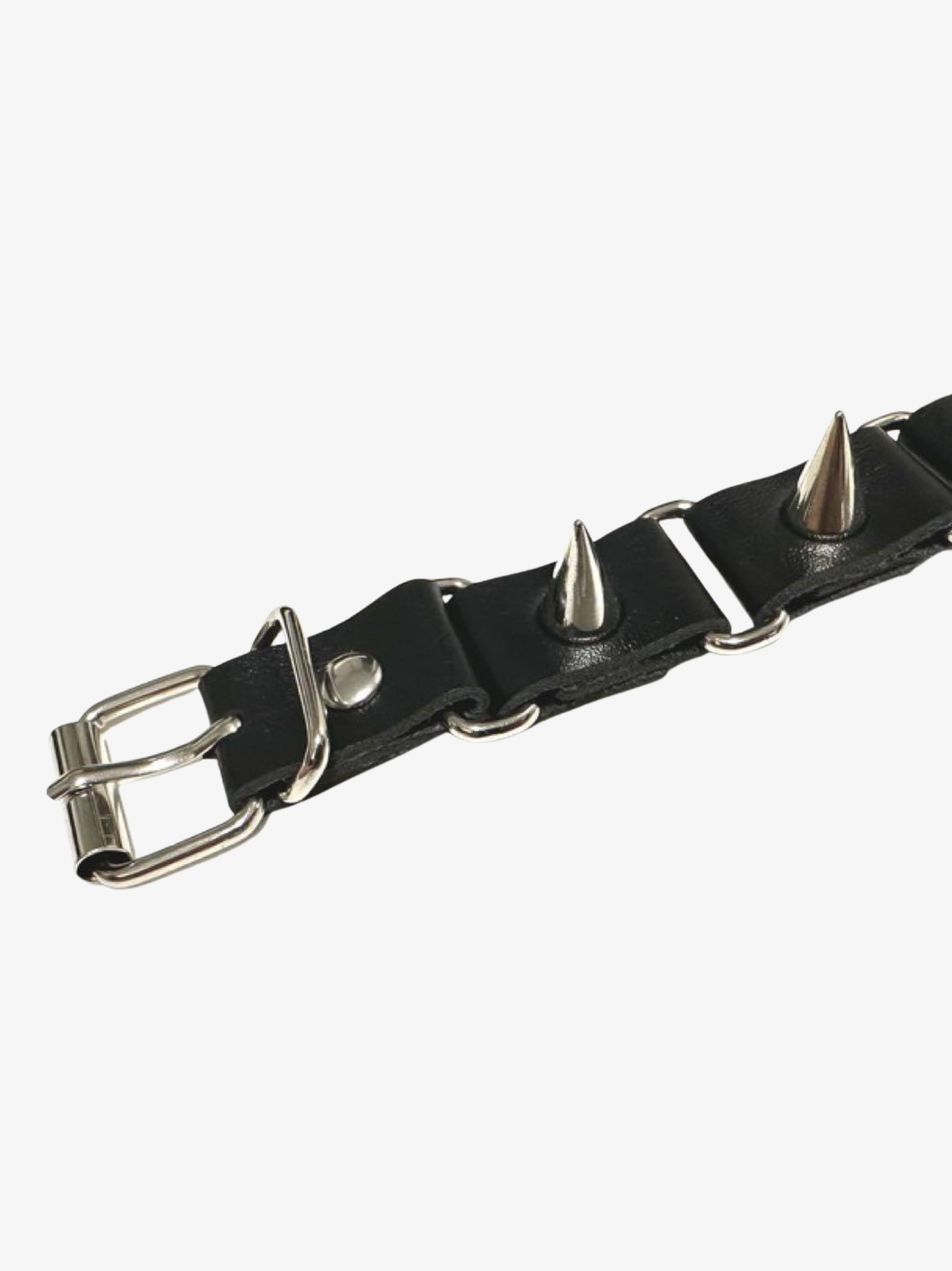 Collier ras du cou à pointes avec chaînes