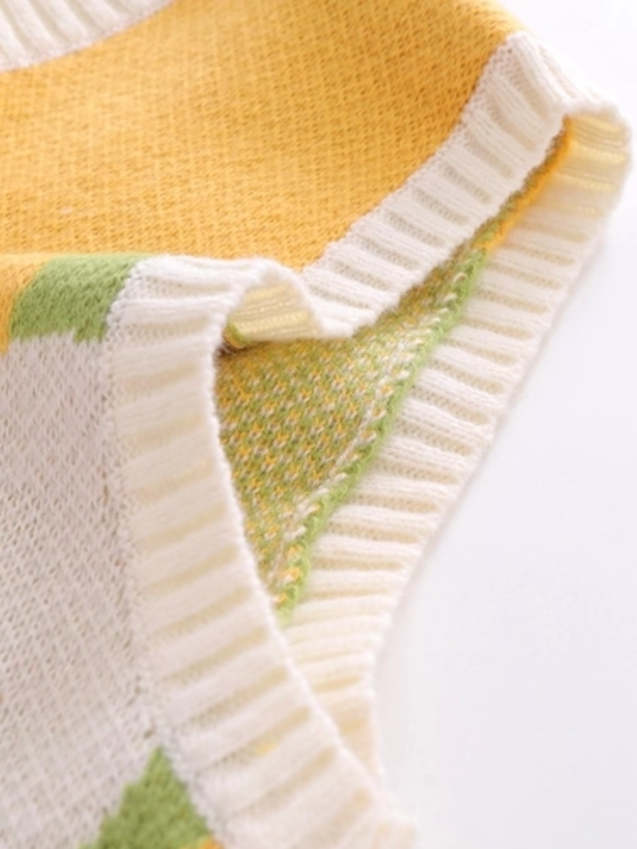 Abstract Hear Print knitted sweater