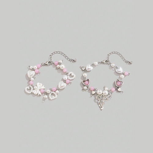 Bracelets à breloques en forme de cœur et de perles