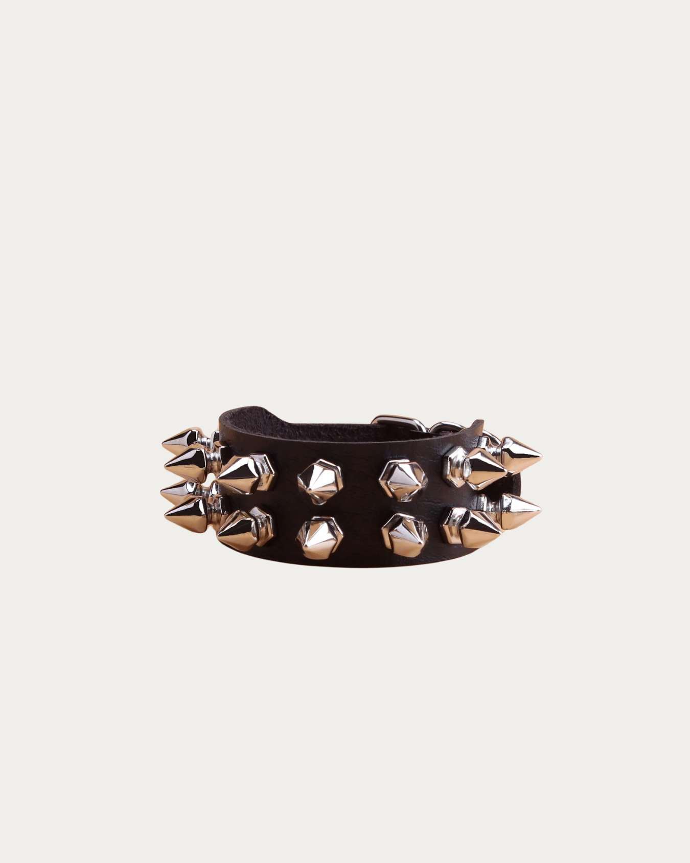 Bracelet à pointes punk