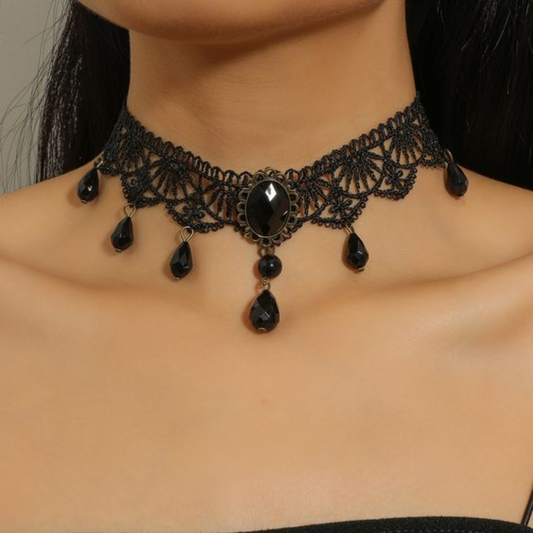 Collier dentelle